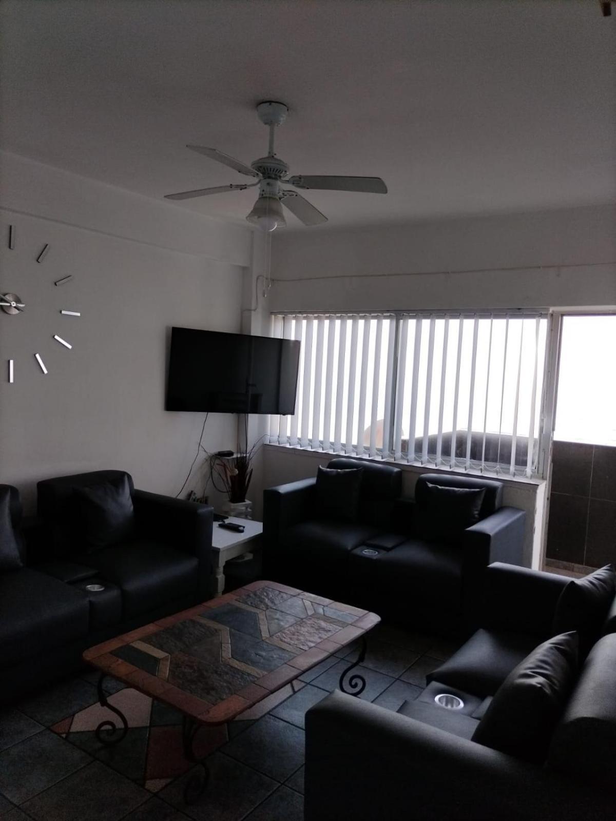 Breezy Seaview- On The Apartment Amanzimtoti